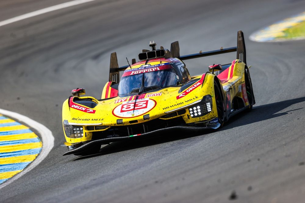 #83 AF Corse Ferrari 499P: Robert Kubica, Yifei Ye, Philip Hanson