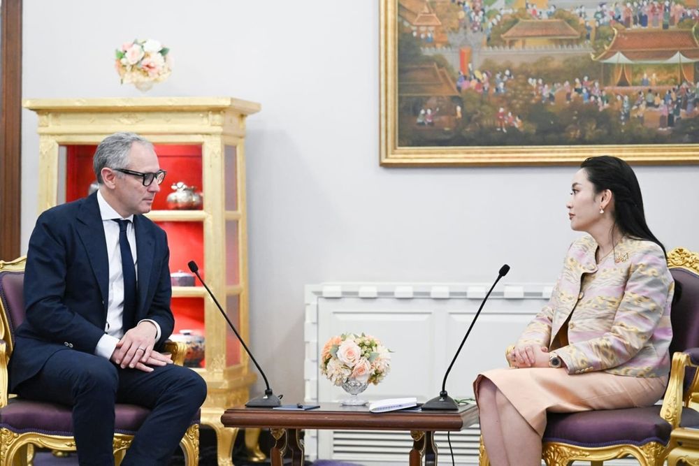 Stefano Domenicali, F1 CEO, Paetongtarn Shinawatra, Prime Minister of Thailand 